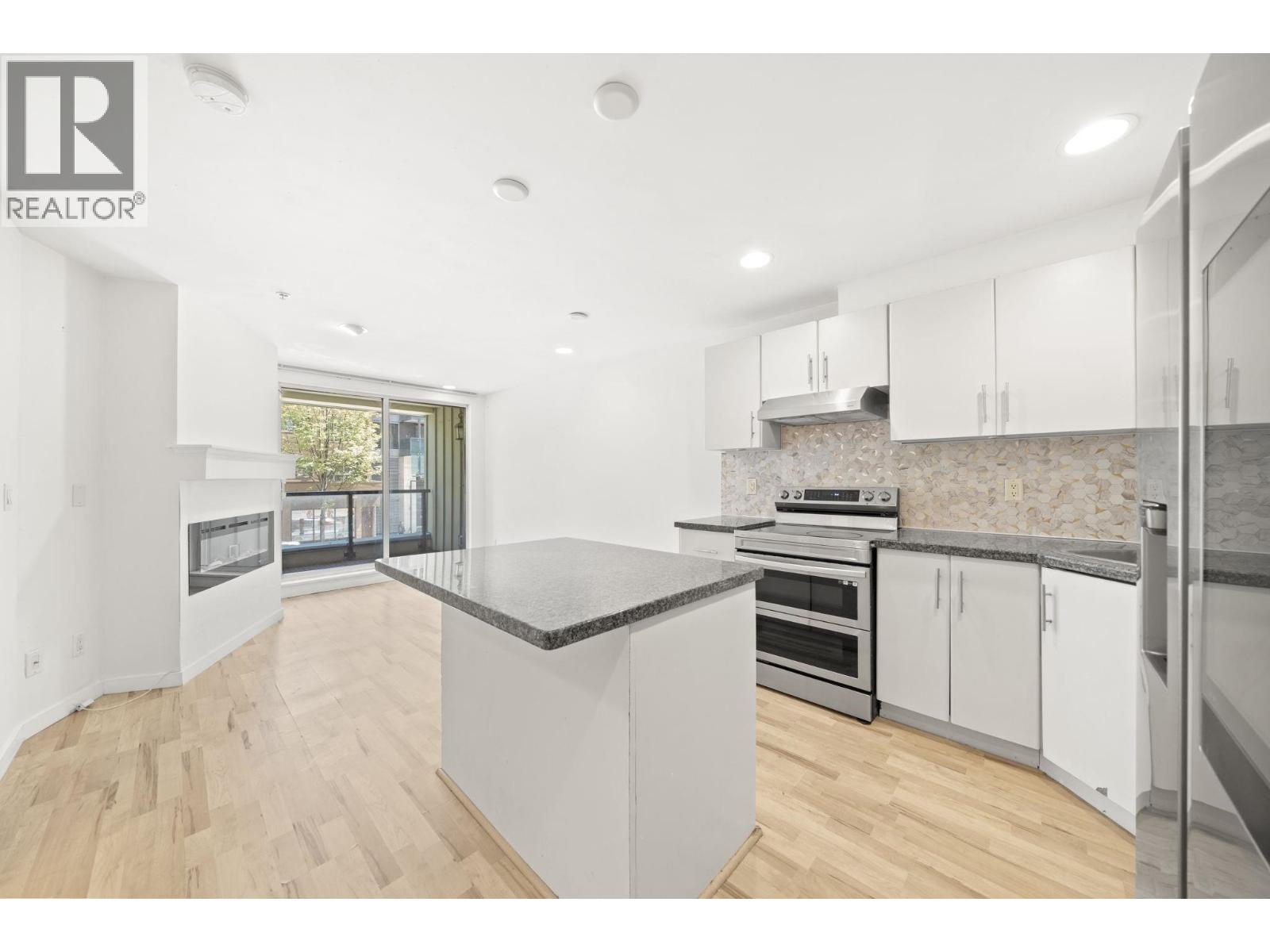 105 5025 Joyce Street, Vancouver, British Columbia  V5R 4G7 - Photo 7 - R3134425