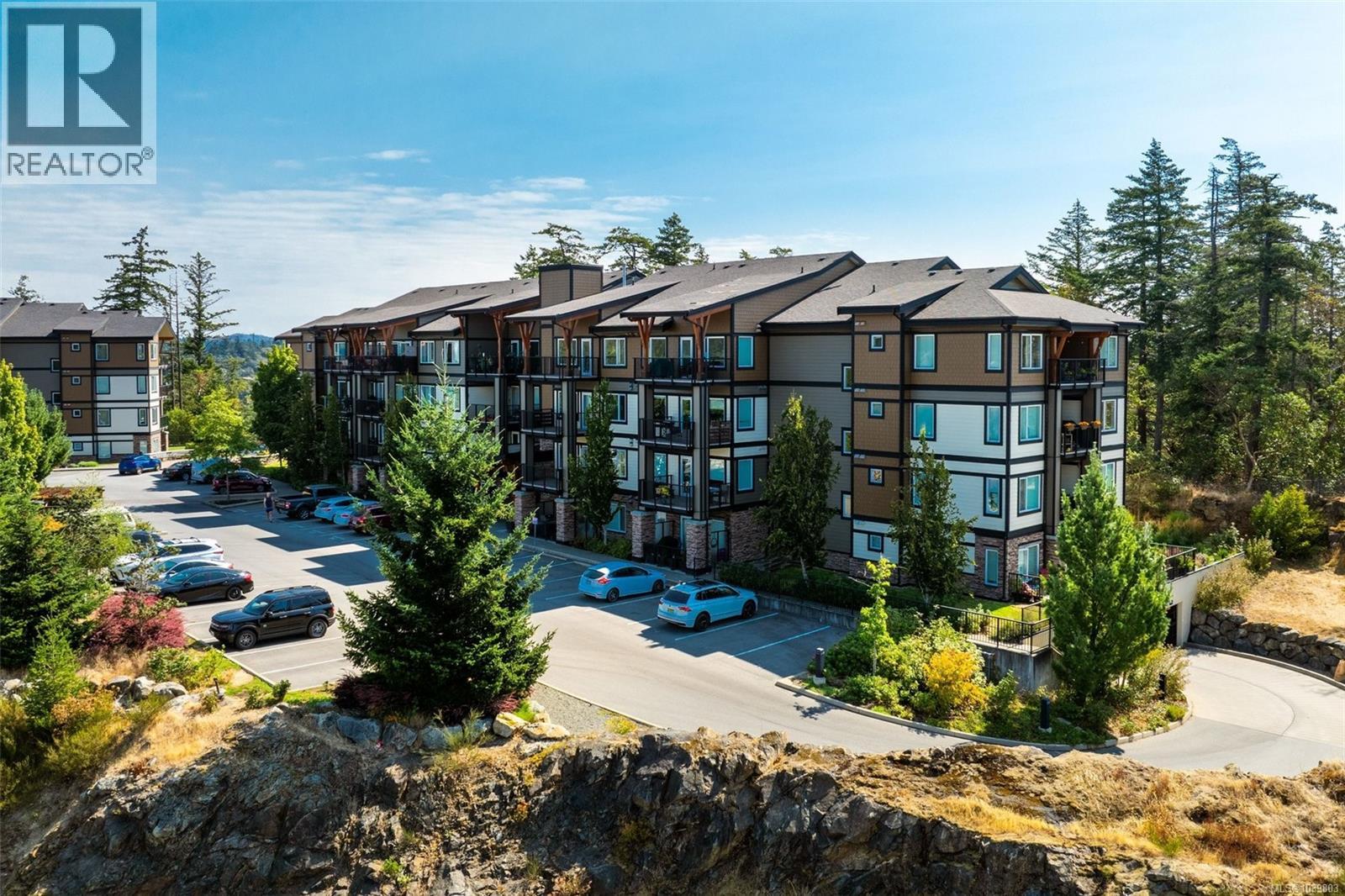 310 286 Wilfert Rd