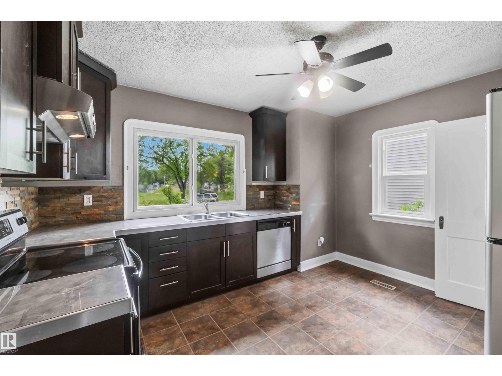11842 93 St Nw, Edmonton, Alberta  T5G 1E3 - Photo 16 - E4491890