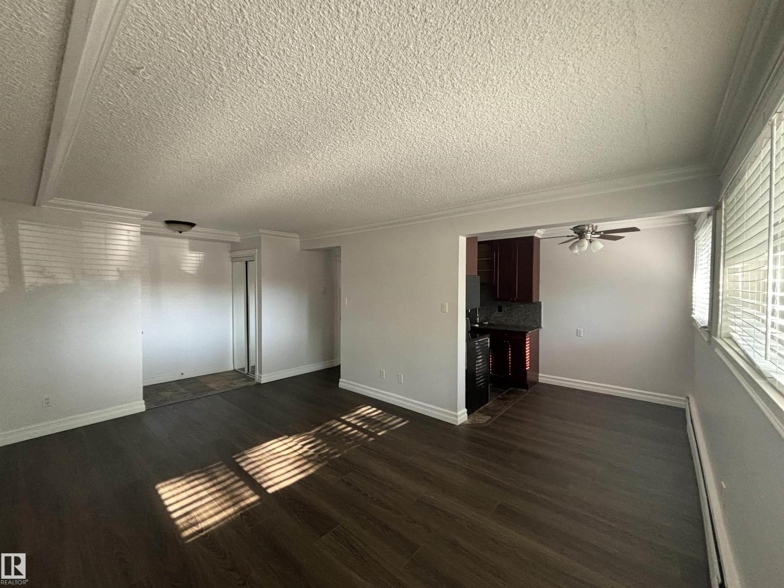 #111 10225 117 St Nw, Edmonton, Alberta T5K 1X7 - Photo 8 - E4480392