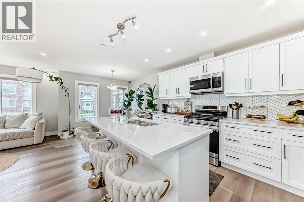 8 Yorkville Link SW, Calgary, Alberta  T2X 4K4 - Photo 4 - A2319475