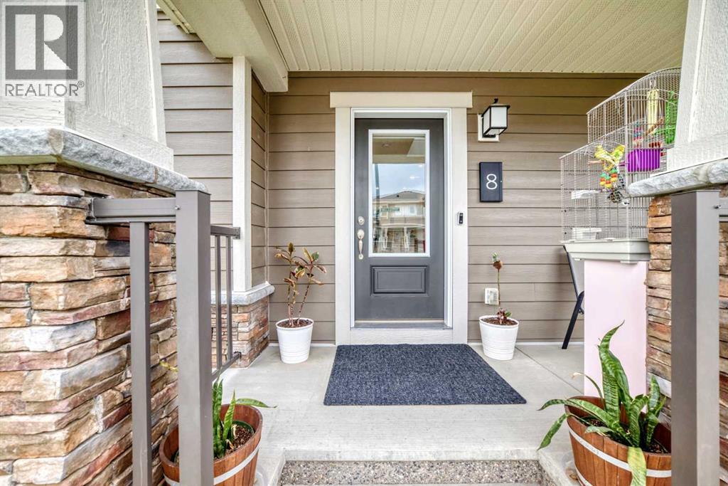 8 Yorkville Link SW, Calgary, Alberta  T2X 4K4 - Photo 3 - A2319475
