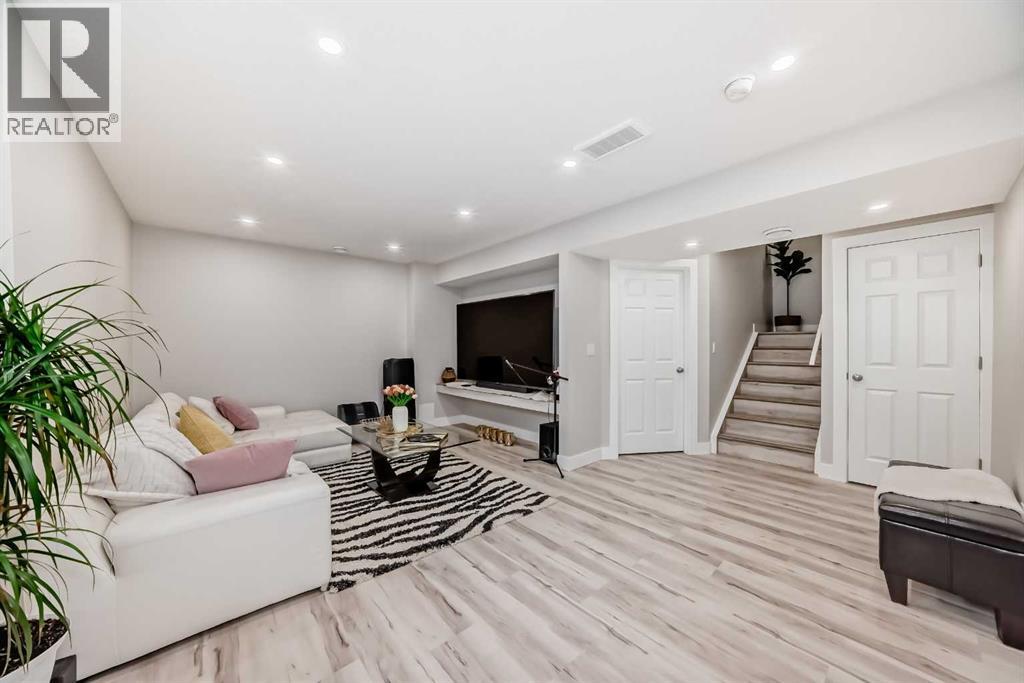 8 Yorkville Link SW, Calgary, Alberta  T2X 4K4 - Photo 21 - A2319475