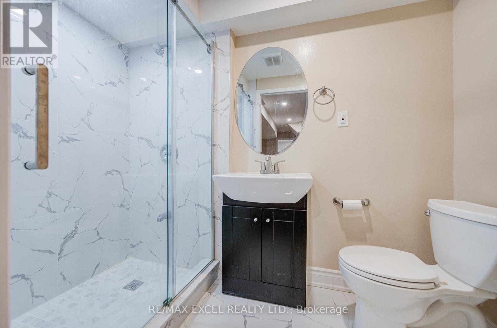 7025 Dunrobin Way, Mississauga, Ontario  L5N 6Y4 - Photo 37 - W13419048