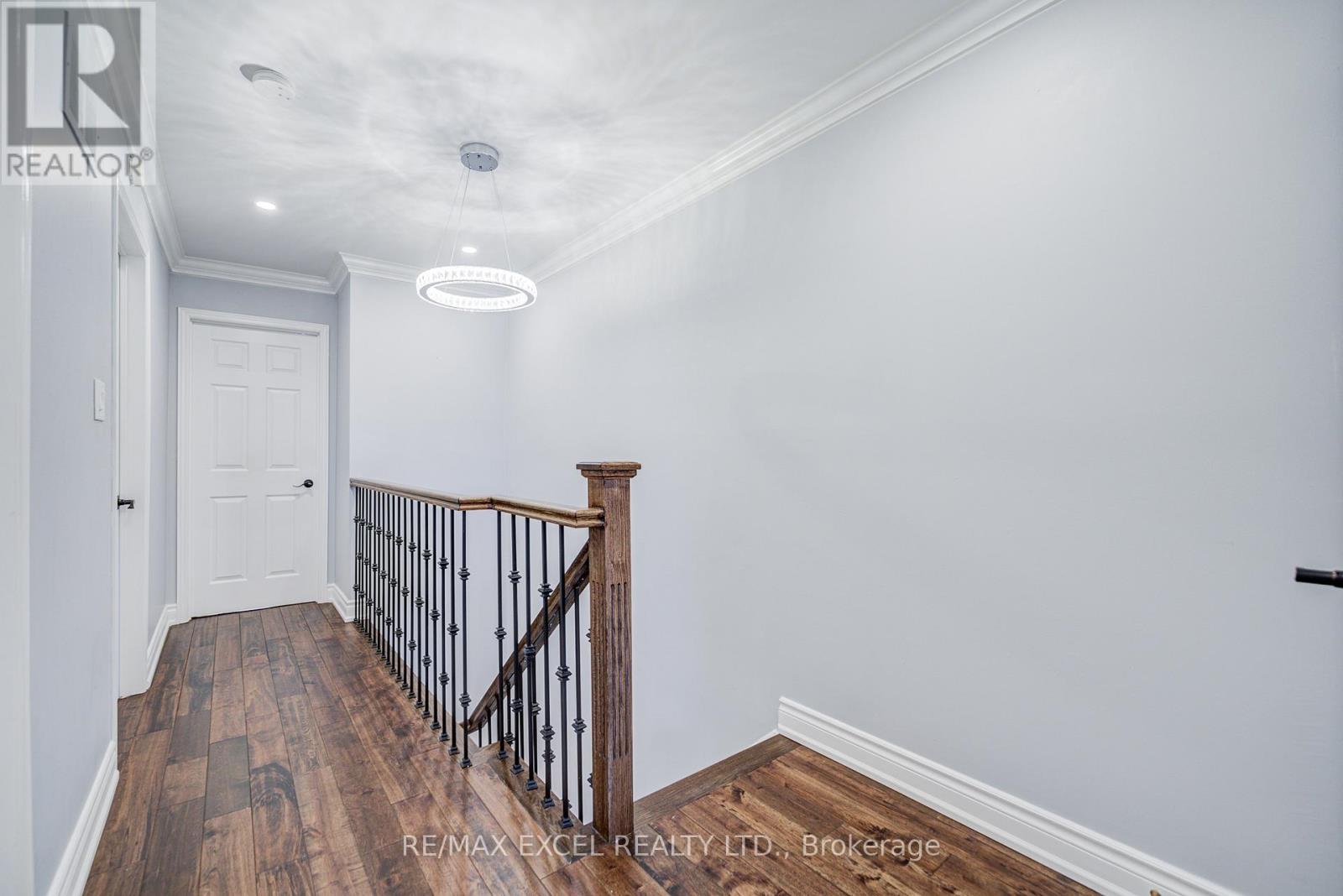 7025 Dunrobin Way, Mississauga, Ontario  L5N 6Y4 - Photo 18 - W13419048