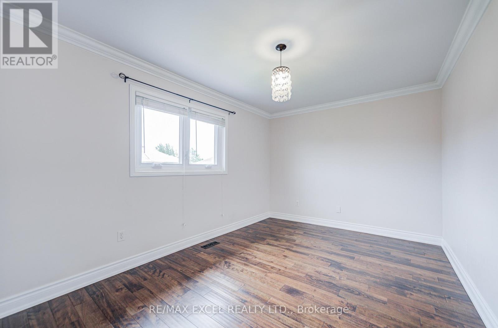 7025 Dunrobin Way, Mississauga, Ontario  L5N 6Y4 - Photo 27 - W13419048