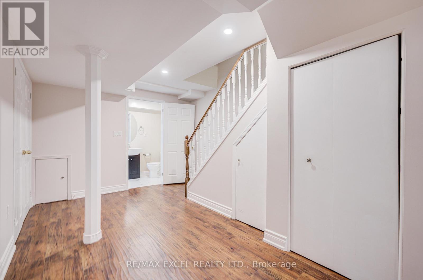 7025 Dunrobin Way, Mississauga, Ontario  L5N 6Y4 - Photo 35 - W13419048