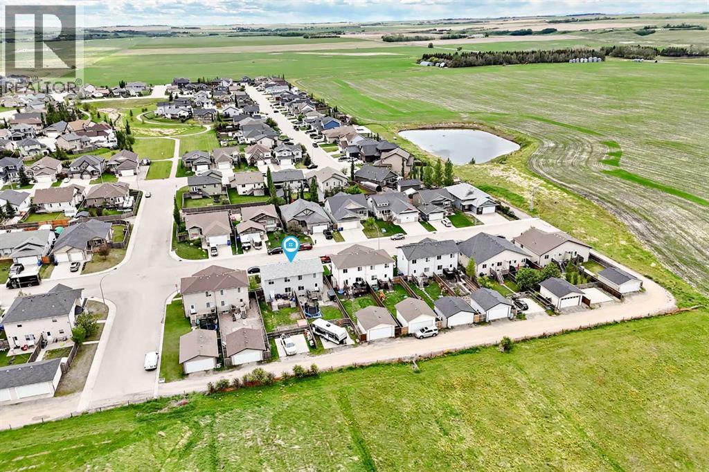 1552 Mcalpine Street, Carstairs, Alberta  T0M 0N0 - Photo 2 - A2318870