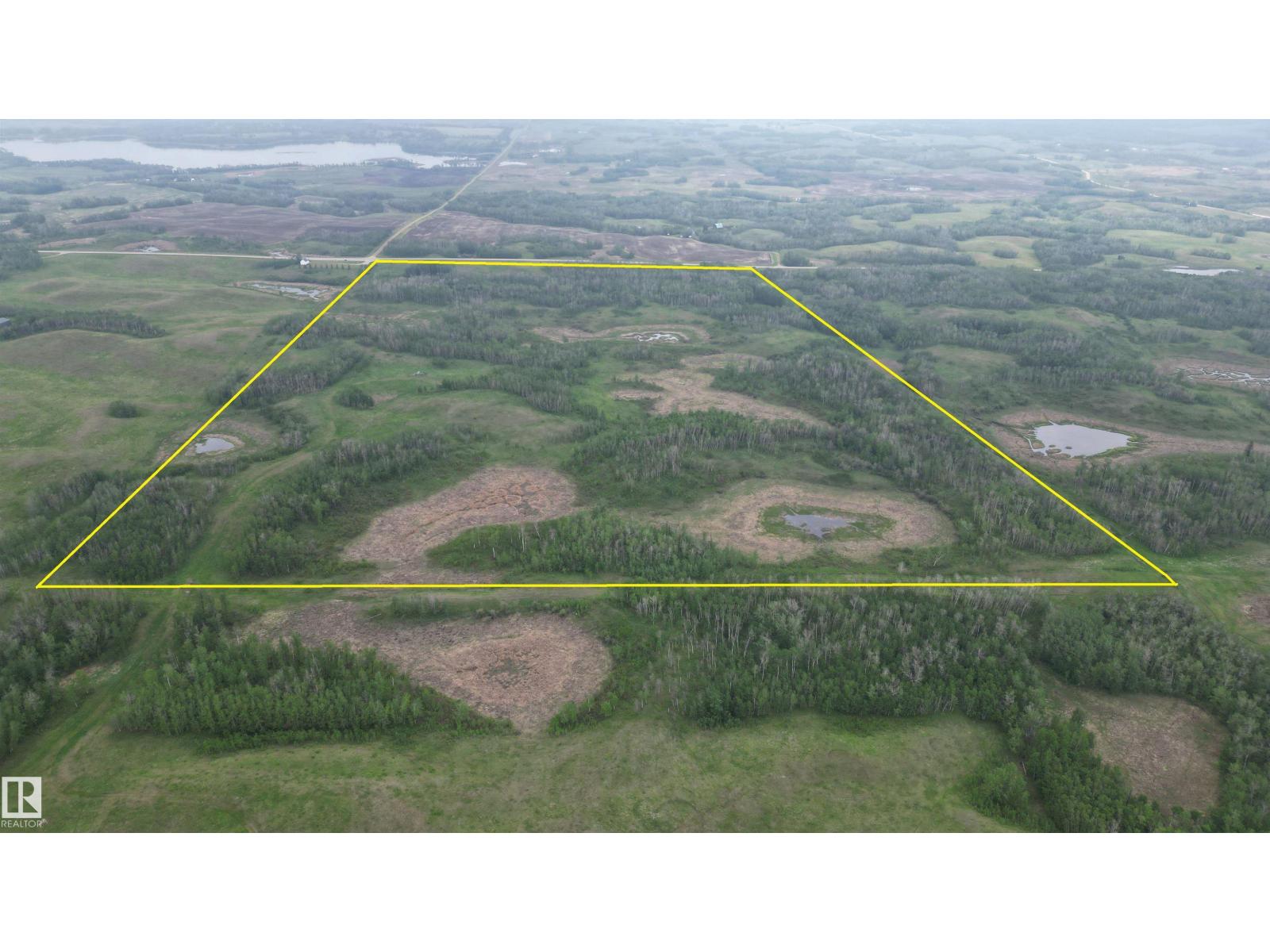 Twp 412, rural lacombe county, Alberta