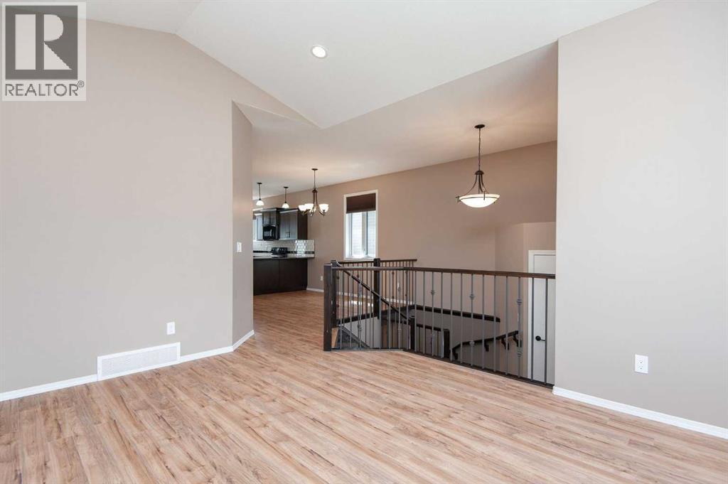104 Almond Crescent, Blackfalds, Alberta  T4M 0J5 - Photo 8 - A2316630