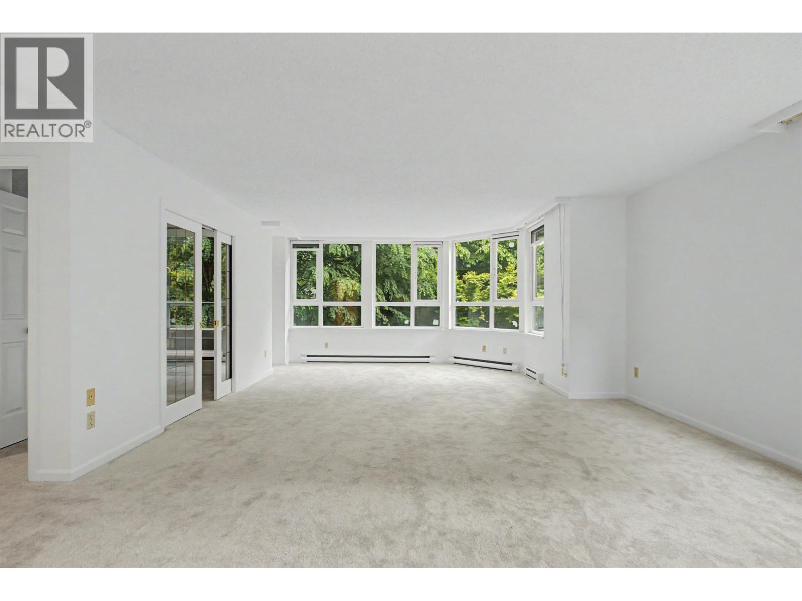 104 6152 Kathleen Avenue, Burnaby, British Columbia  V5H 4K8 - Photo 3 - R3134390