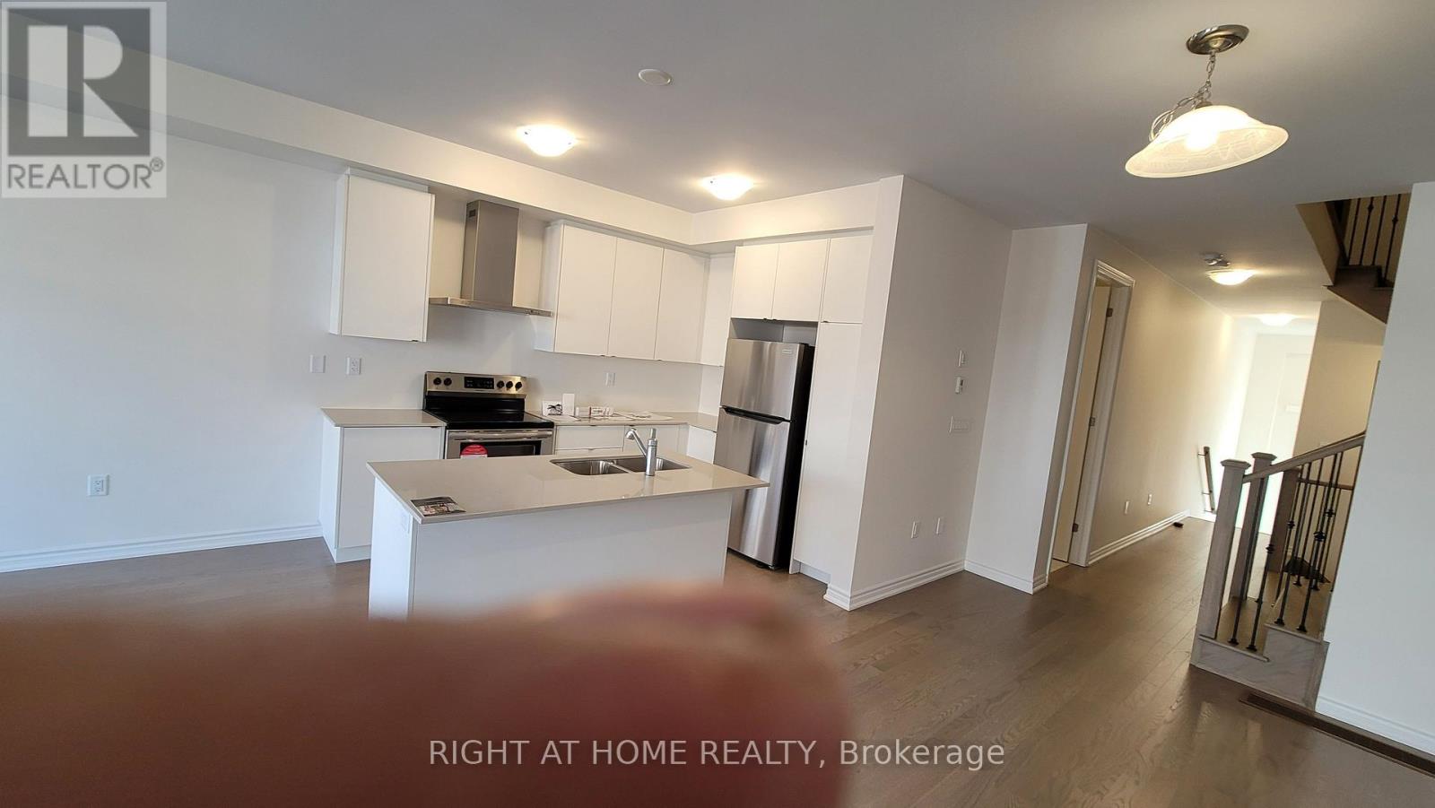 170 Shepherd Drive, Barrie, Ontario  L9J 0P9 - Photo 12 - S13423608