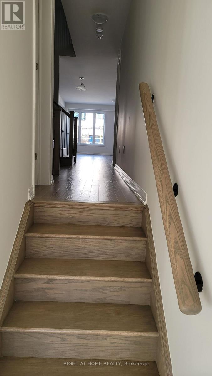 170 Shepherd Drive, Barrie, Ontario  L9J 0P9 - Photo 4 - S13423608