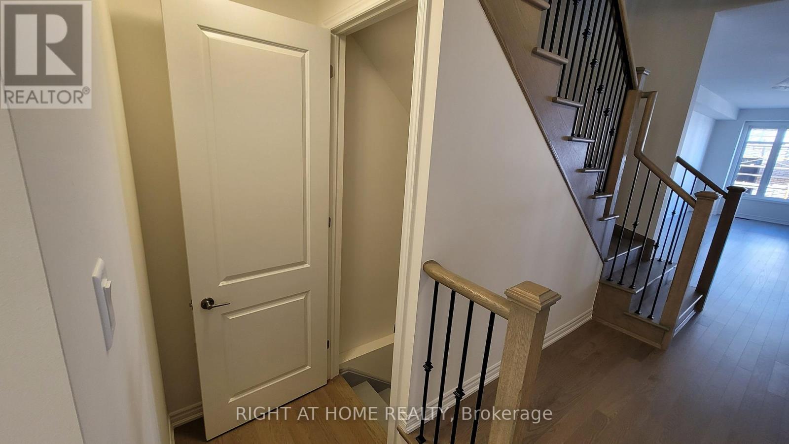 170 Shepherd Drive, Barrie, Ontario  L9J 0P9 - Photo 7 - S13423608