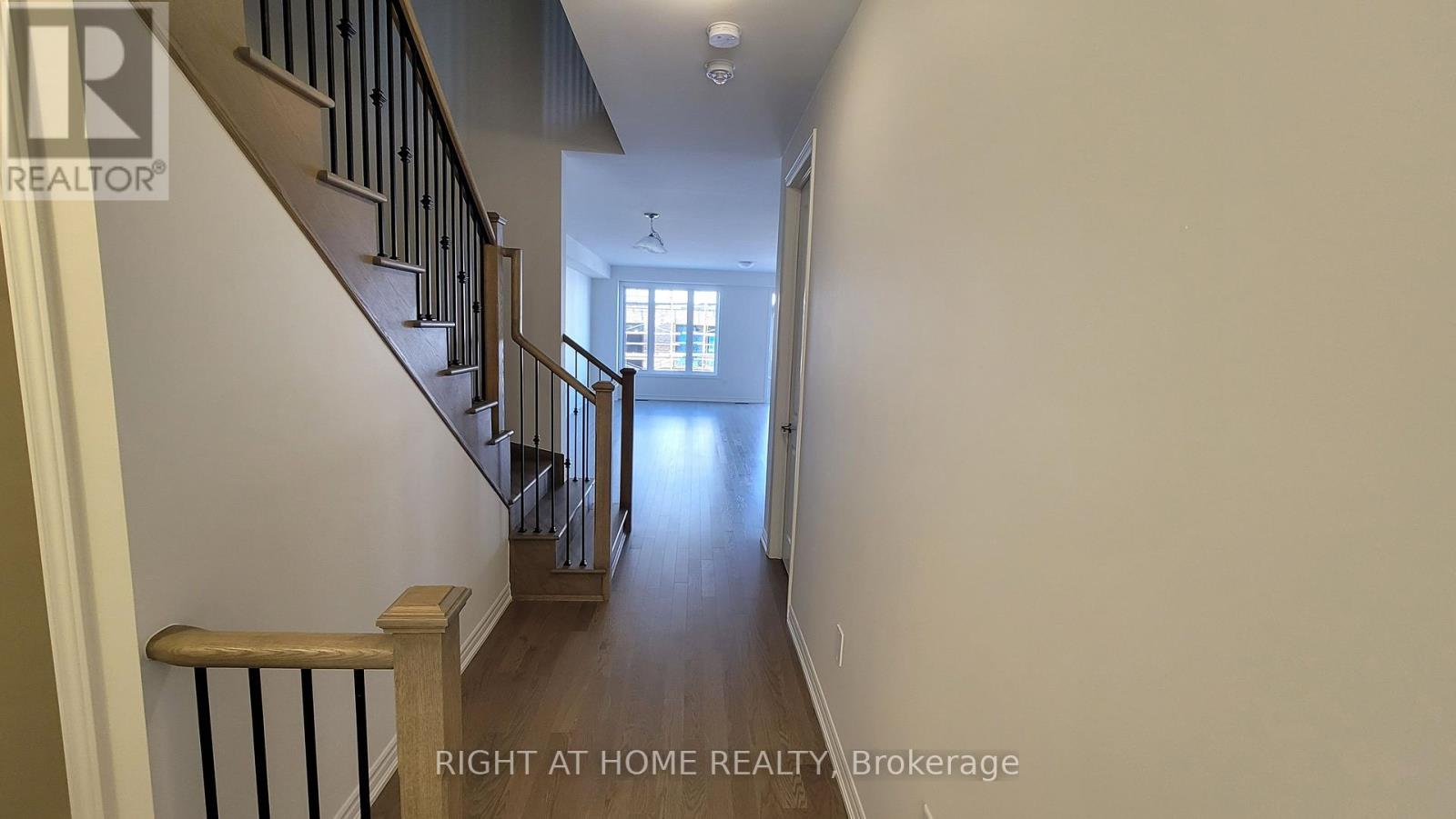 170 Shepherd Drive, Barrie, Ontario  L9J 0P9 - Photo 8 - S13423608