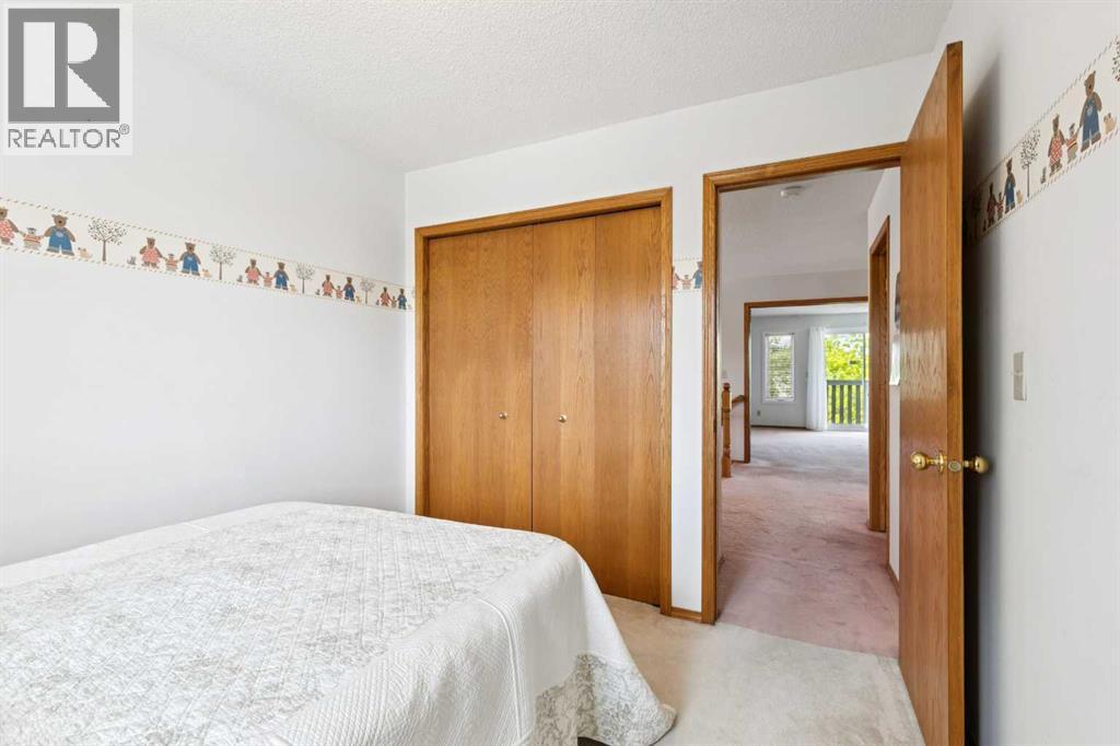 733 Edgebank Place Nw, Calgary, Alberta  T3A 4S2 - Photo 33 - A2318471