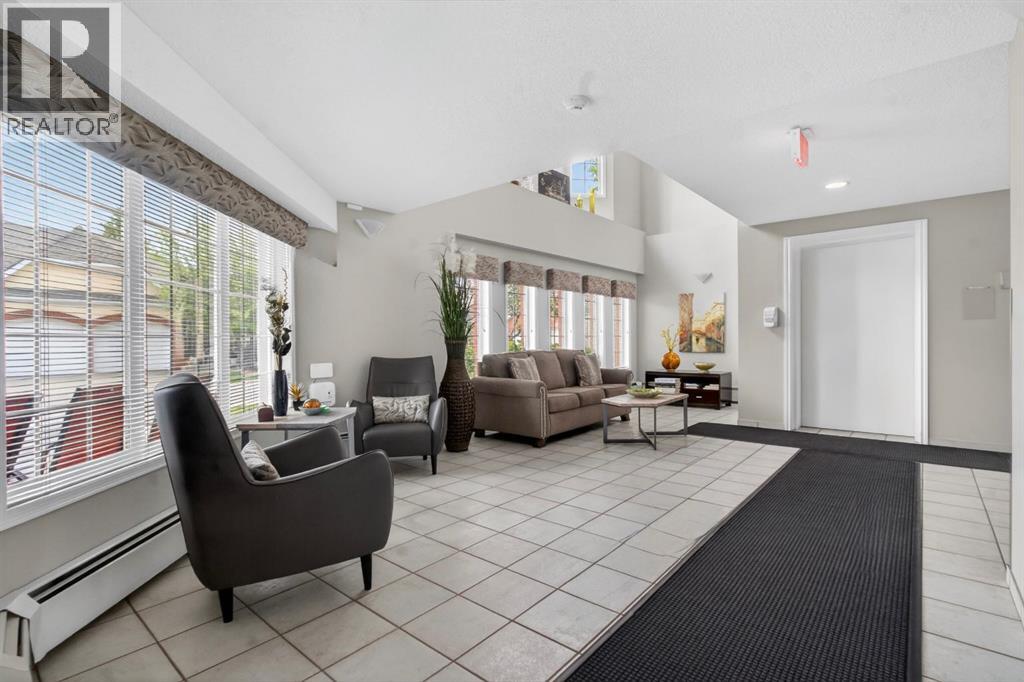 314, 2314 Sienna Park Green Sw, Calgary, Alberta  T3H 3N7 - Photo 5 - A2314841