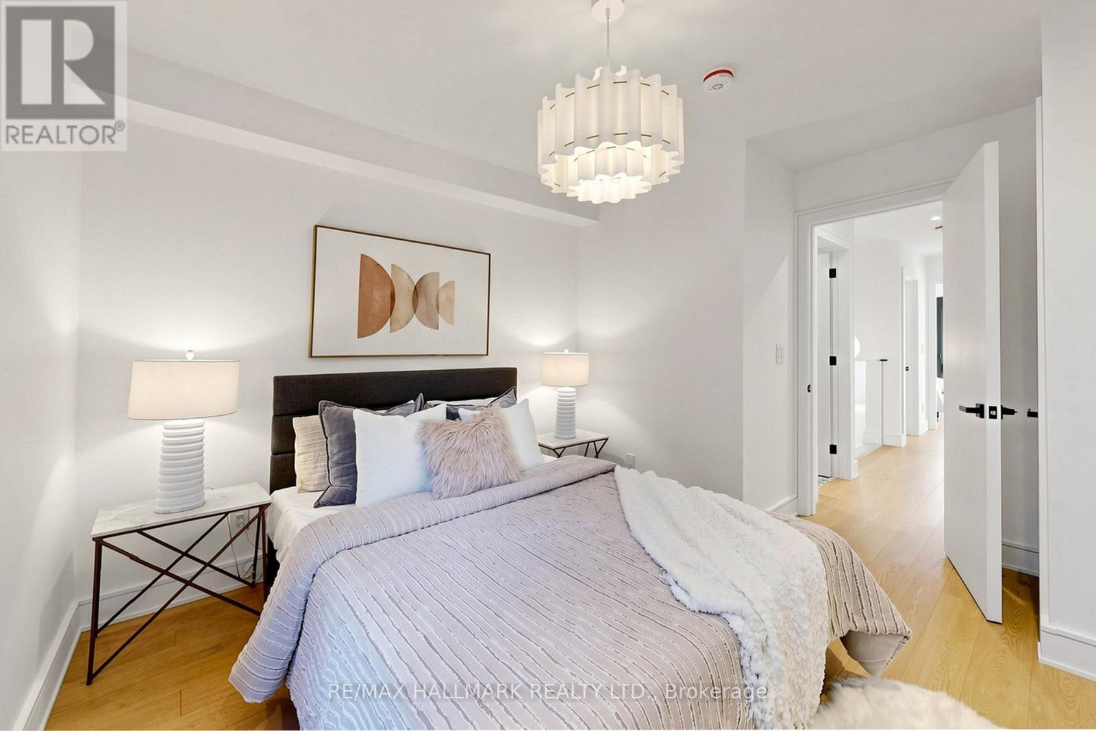 207 Victor Avenue, Toronto, Ontario  M4K 1B3 - Photo 23 - E13423624