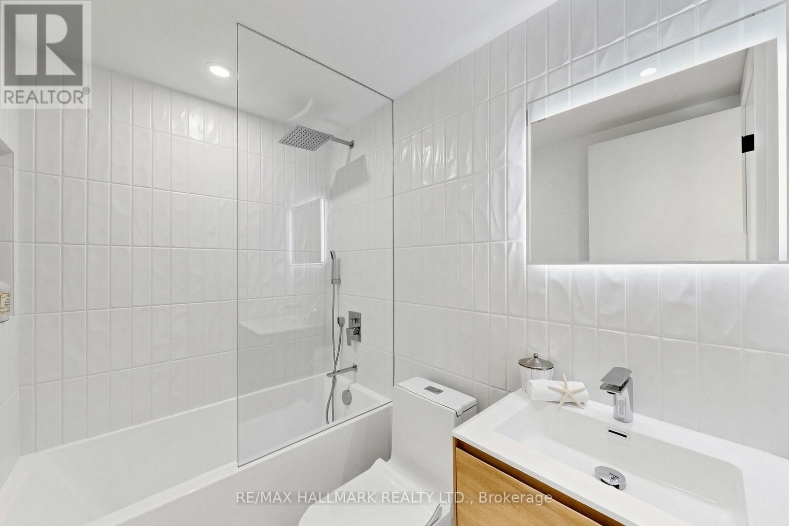 207 Victor Avenue, Toronto, Ontario  M4K 1B3 - Photo 25 - E13423624