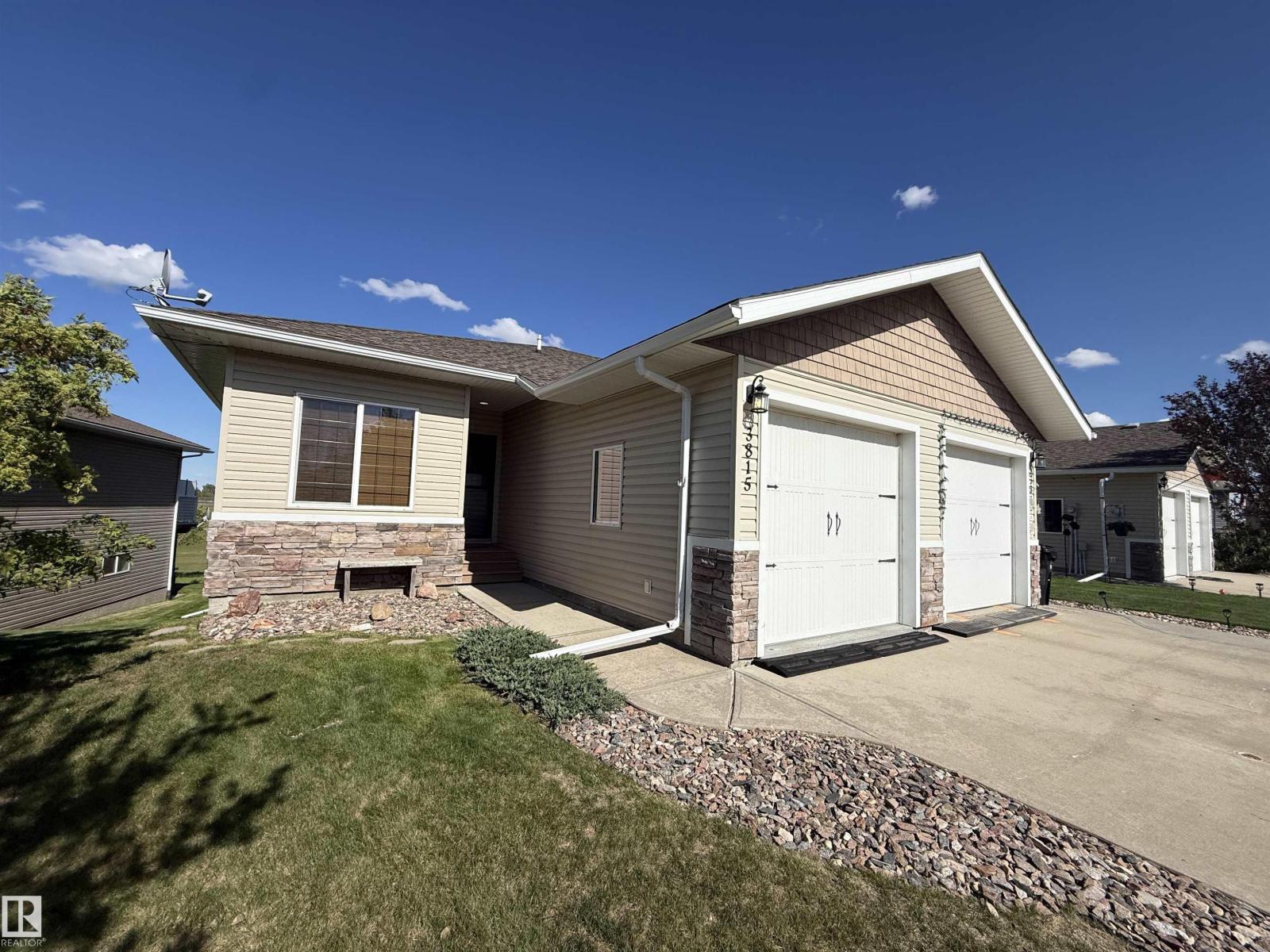 3815 75 St, Camrose, Alberta  T4V 4C1 - Photo 2 - E4492705