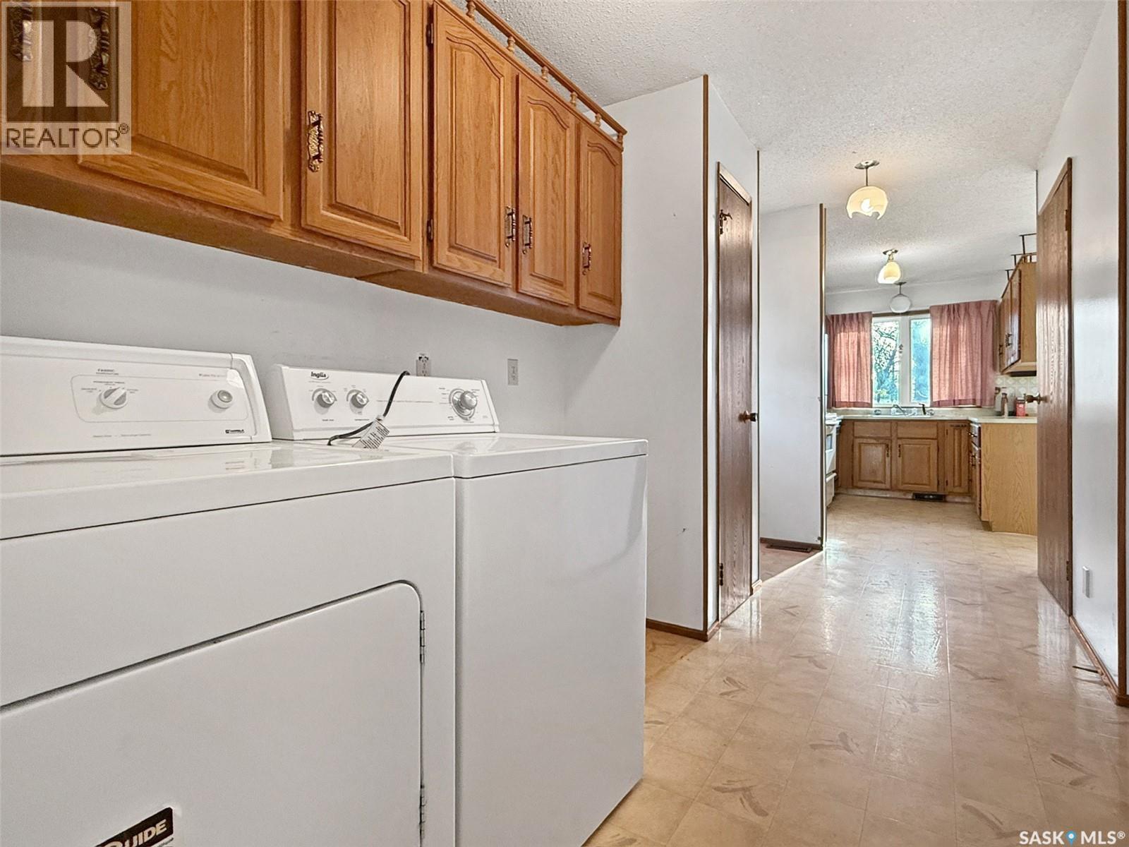 3167 Rutland Avenue, Gull Lake, Saskatchewan  S0N 1A0 - Photo 7 - SK038871