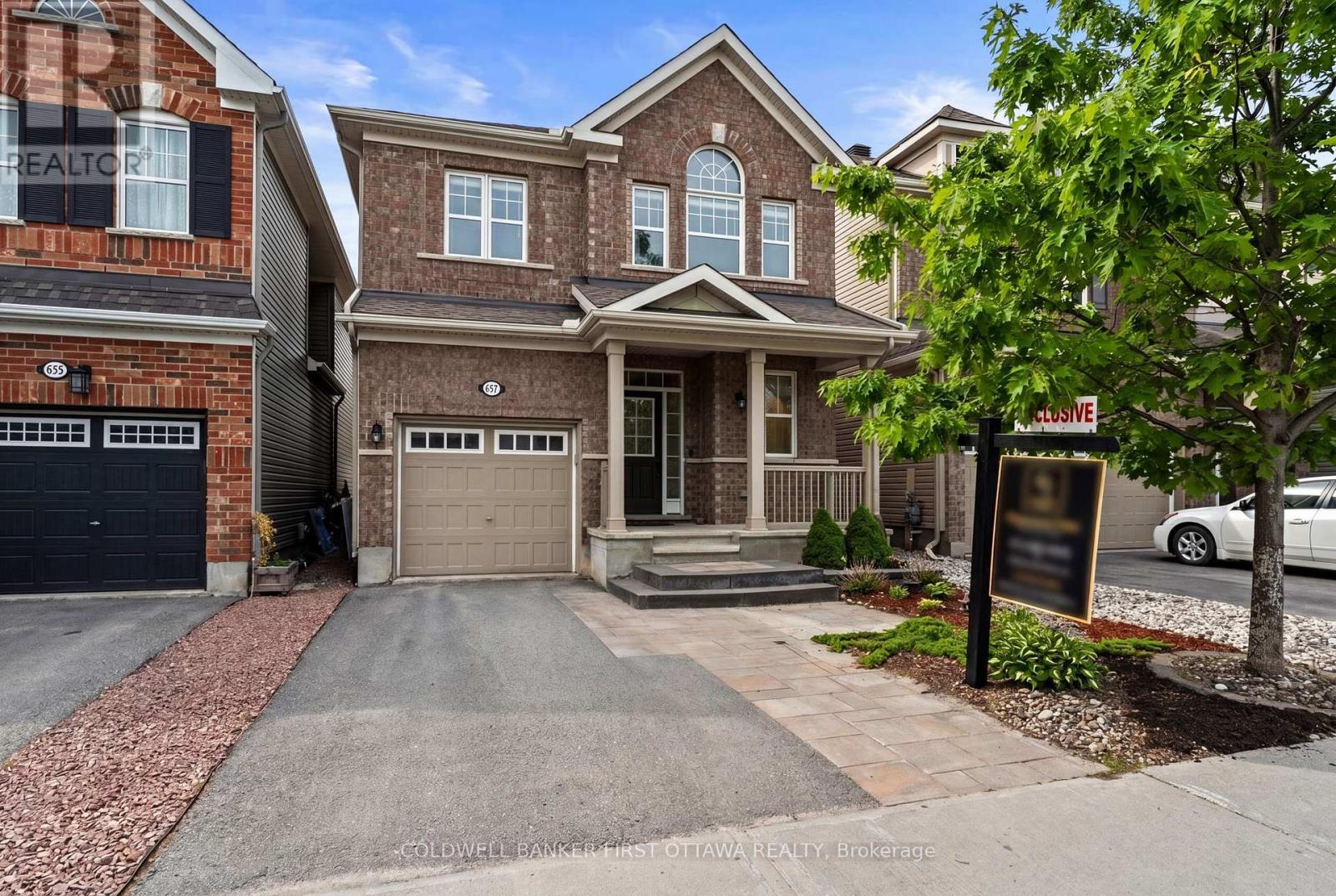 657 Dundonald Drive, Ottawa, Ontario K2J 6C6 - Photo 2 - X13423662