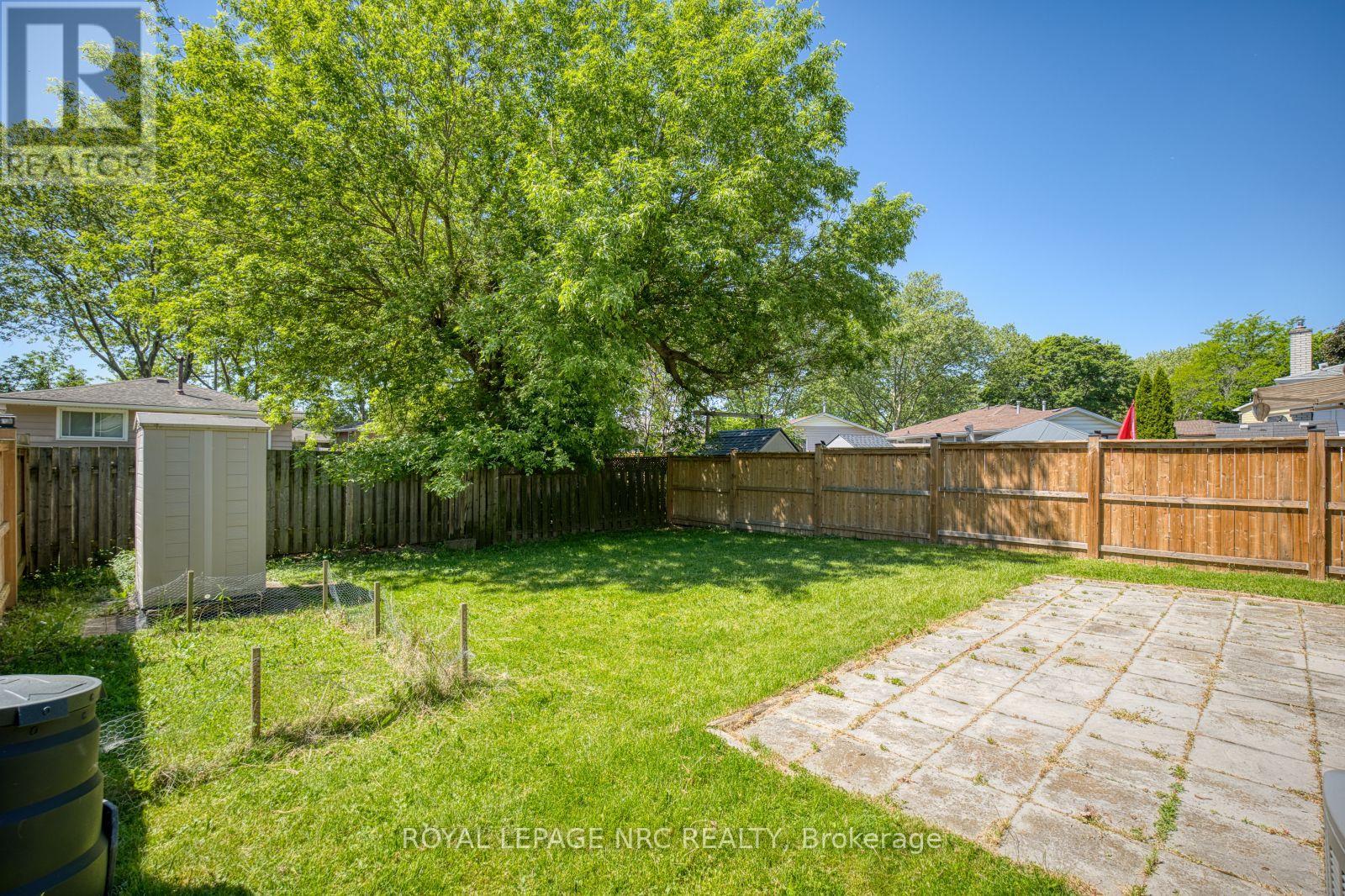 6128 Strohan Street, Niagara Falls, Ontario  L2J 3J4 - Photo 11 - X13423656
