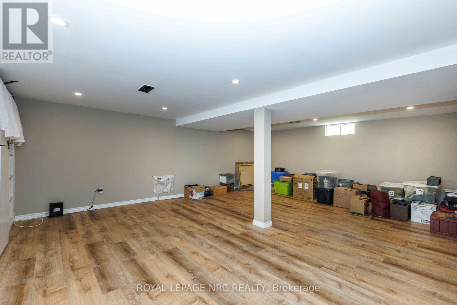 6128 Strohan Street, Niagara Falls, Ontario  L2J 3J4 - Photo 30 - X13423656