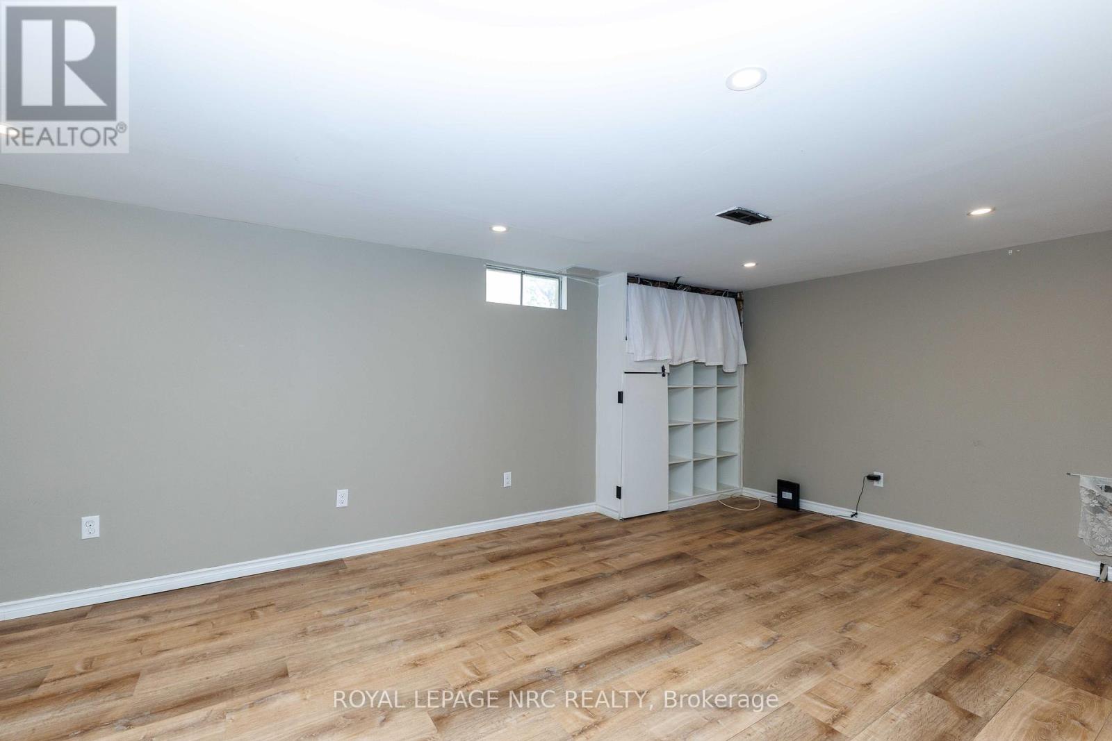 6128 Strohan Street, Niagara Falls, Ontario  L2J 3J4 - Photo 33 - X13423656