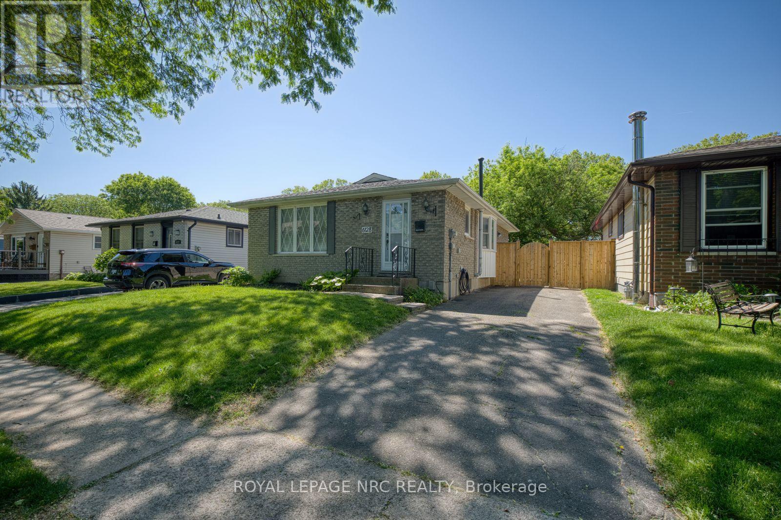 6128 Strohan Street, Niagara Falls, Ontario  L2J 3J4 - Photo 5 - X13423656
