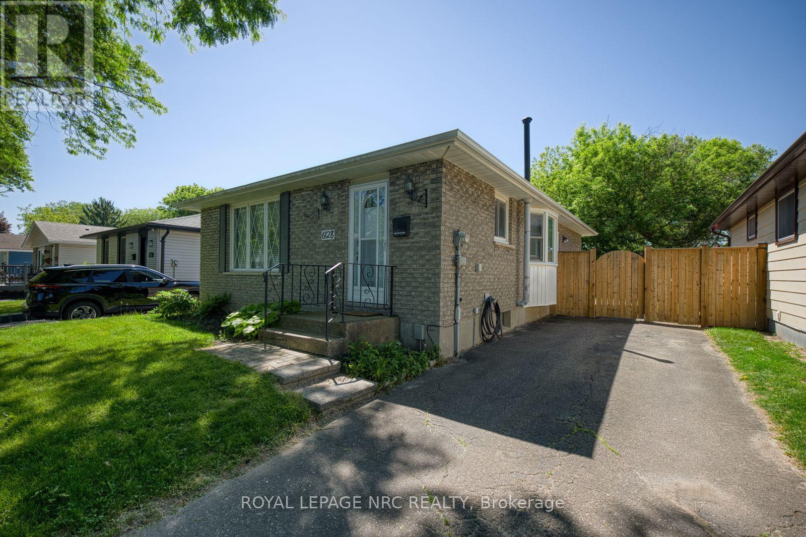 6128 Strohan Street, Niagara Falls, Ontario  L2J 3J4 - Photo 6 - X13423656