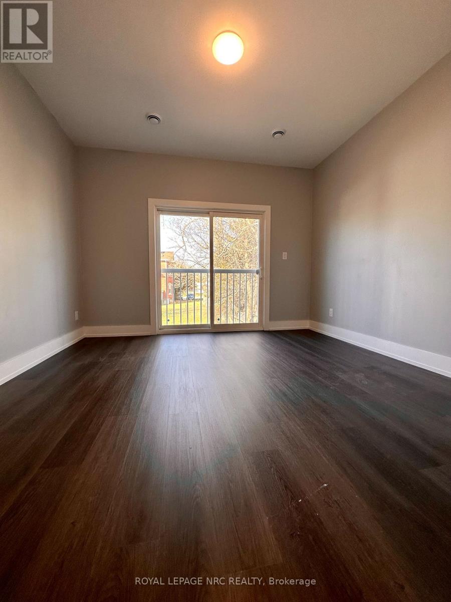 Upper - 58 Griffith Street, Welland, Ontario  L3B 4G6 - Photo 16 - X13423668