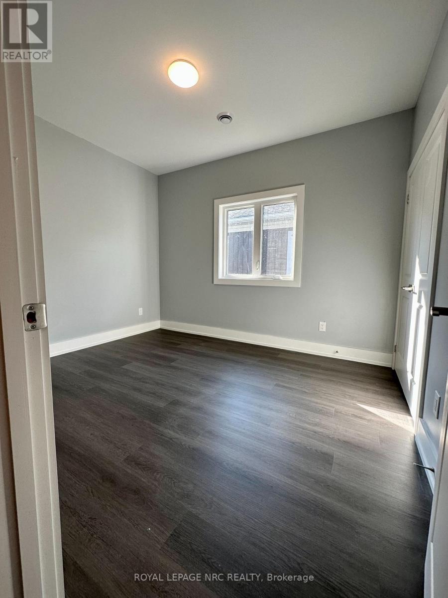 Upper - 58 Griffith Street, Welland, Ontario  L3B 4G6 - Photo 19 - X13423668