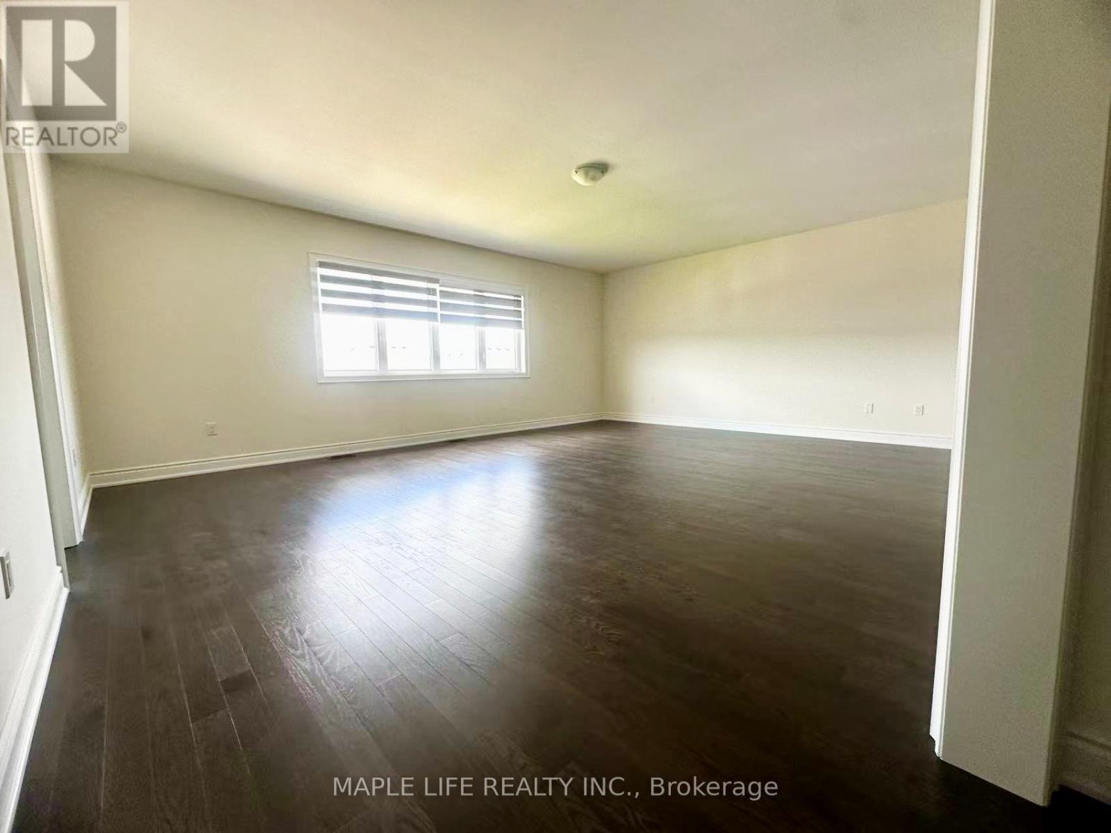 162 Rowe Street, Bradford West Gwillimbury, Ontario  L3Z 4N2 - Photo 14 - N13423672