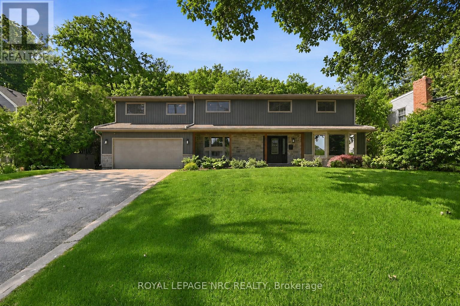 94 DORCHESTER DRIVE, Grimsby, Ontario