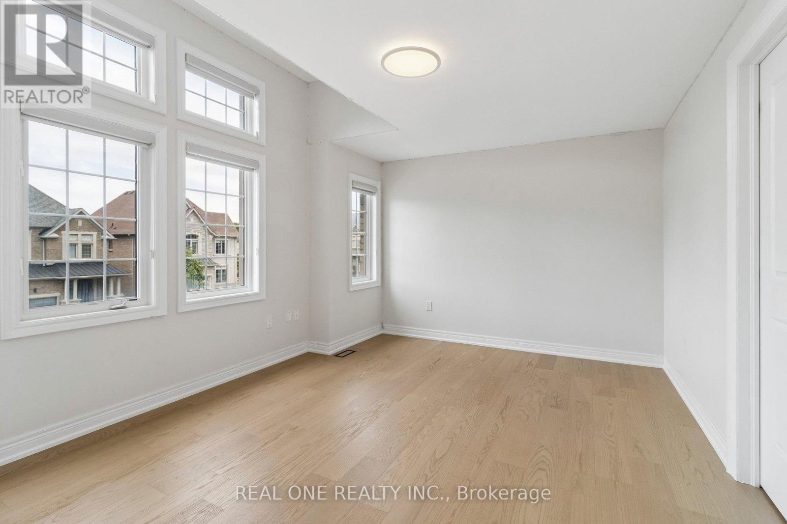 19 Rivoli Drive, Vaughan, Ontario  L4H 3X2 - Photo 28 - N13423684