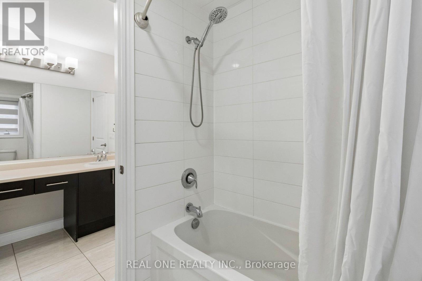 19 Rivoli Drive, Vaughan, Ontario  L4H 3X2 - Photo 30 - N13423684