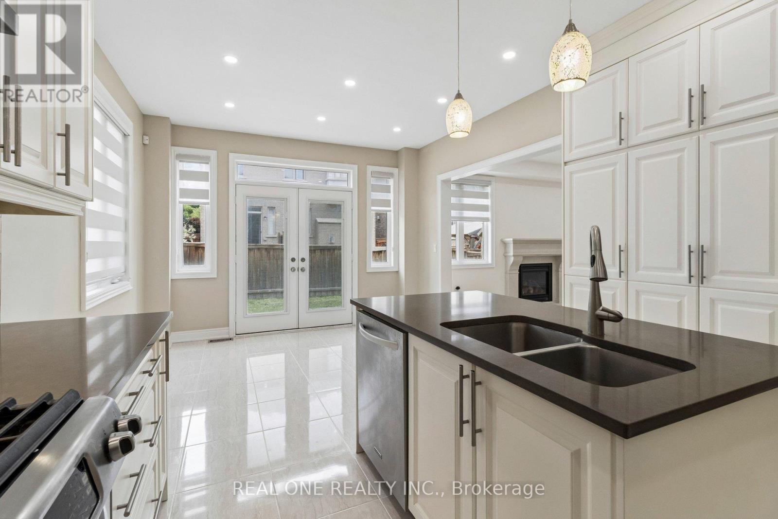19 Rivoli Drive, Vaughan, Ontario  L4H 3X2 - Photo 23 - N13423684