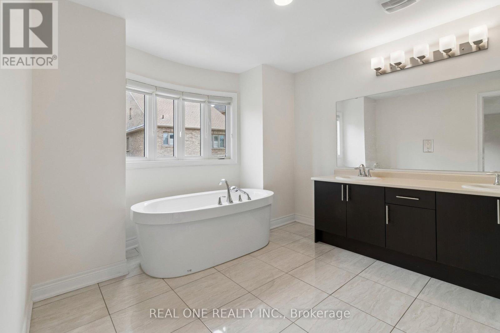 19 Rivoli Drive, Vaughan, Ontario  L4H 3X2 - Photo 44 - N13423684