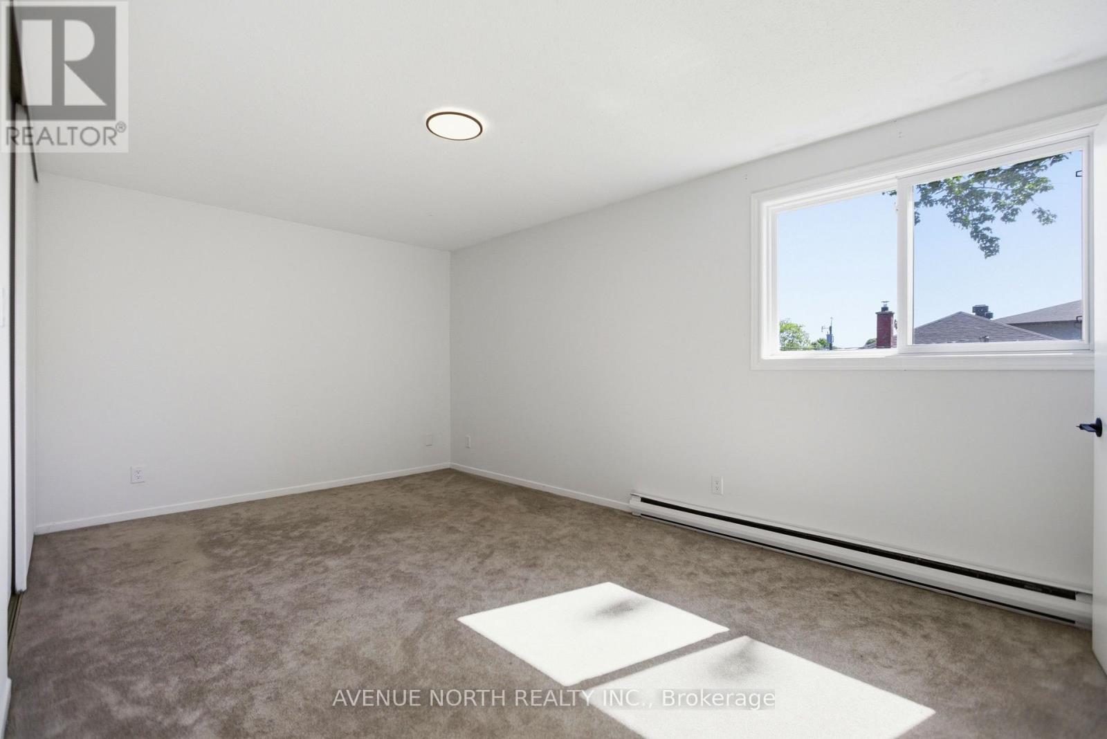 1991 Kingsdale Avenue, Ottawa, Ontario  K1T 1H9 - Photo 14 - X13423694
