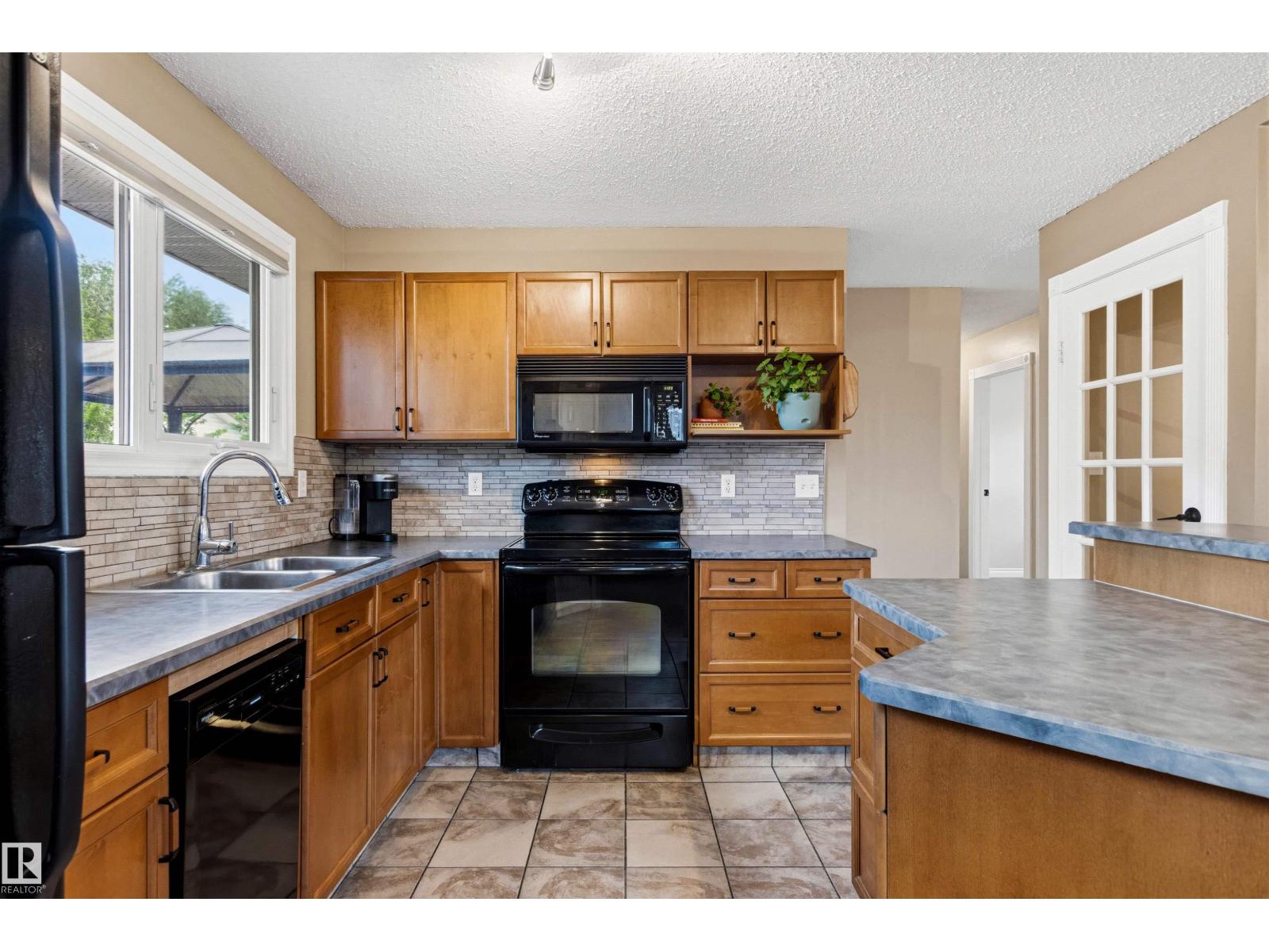 20 Hughes Rd NW, Edmonton, Alberta  T5A 4E2 - Photo 12 - E4492717