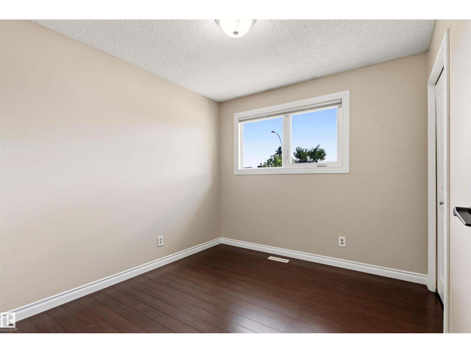 20 Hughes Rd NW, Edmonton, Alberta  T5A 4E2 - Photo 18 - E4492717