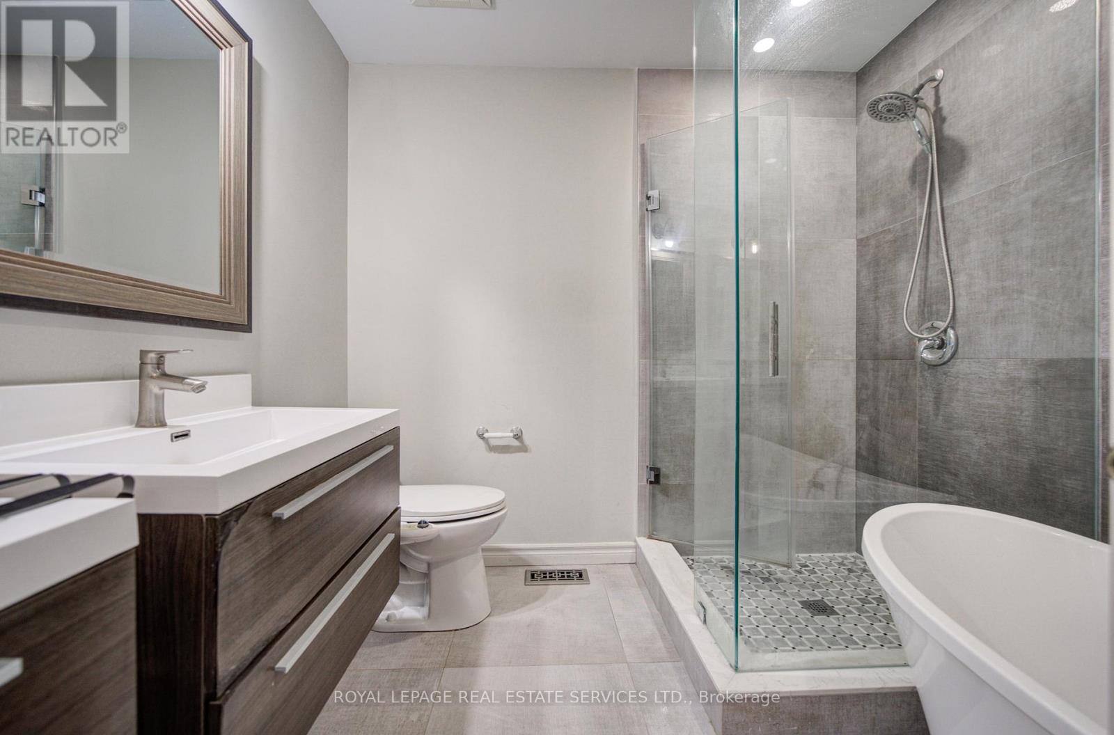 5530 Glen Erin Drive, Mississauga, Ontario  L5M 6E8 - Photo 22 - W13421116