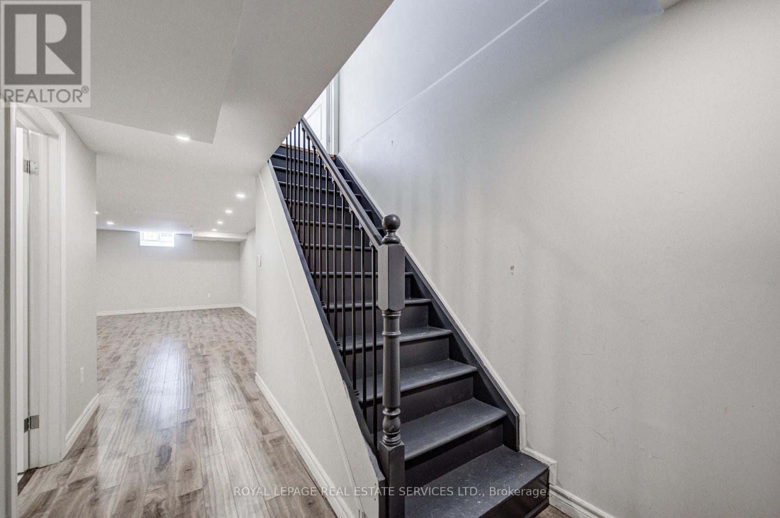 5530 Glen Erin Drive, Mississauga, Ontario  L5M 6E8 - Photo 31 - W13421116
