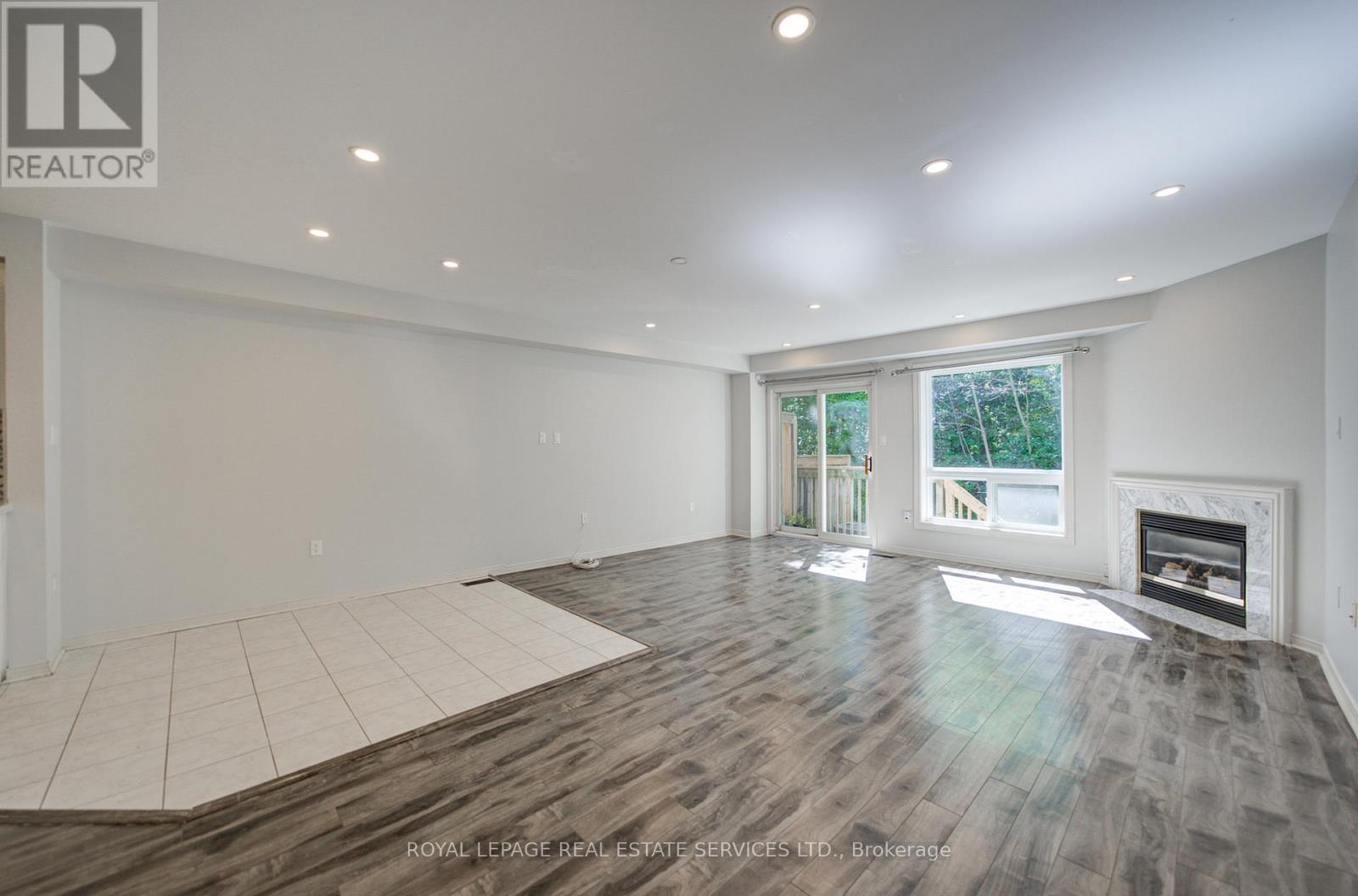5530 Glen Erin Drive, Mississauga, Ontario  L5M 6E8 - Photo 4 - W13421116