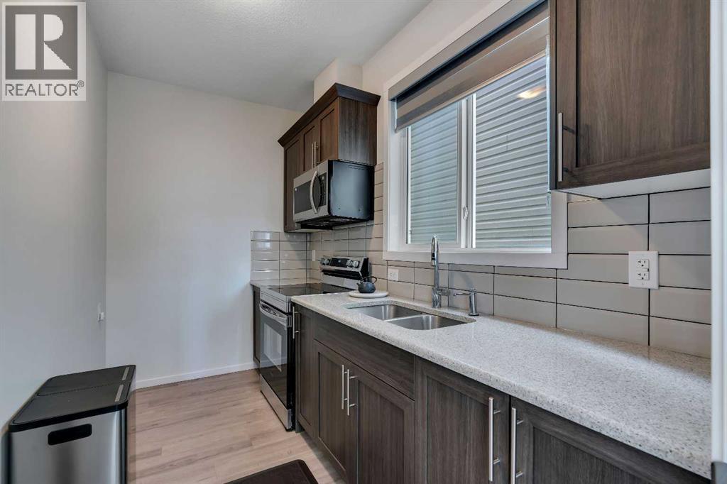 273 Carringwood Close NW, Calgary, Alberta  T3P 2B1 - Photo 12 - A2316878