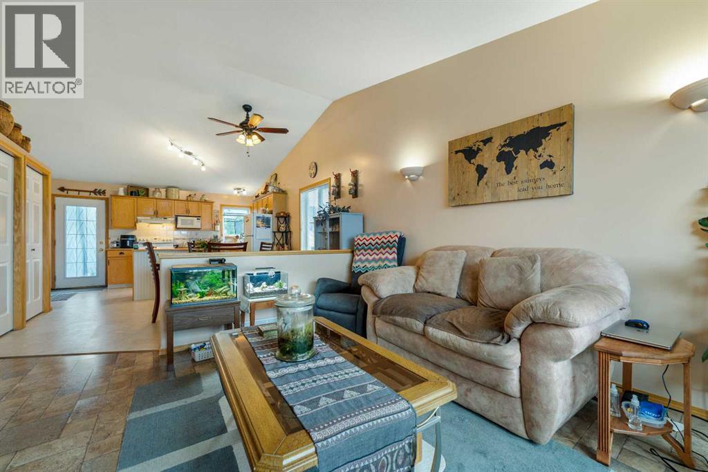 781 Red Crow Boulevard W, Lethbridge, Alberta  T1K 7M4 - Photo 8 - A2316602