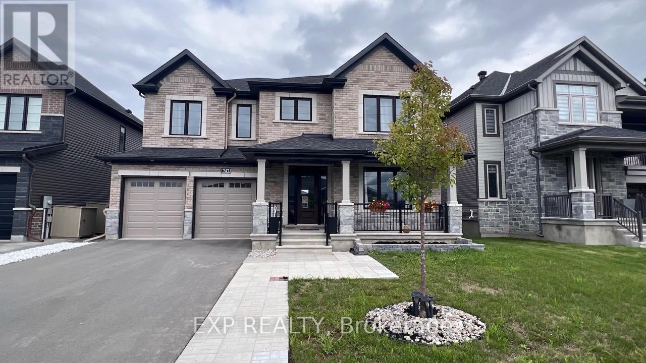 747 COAST CIRCLE, Ottawa, Ontario