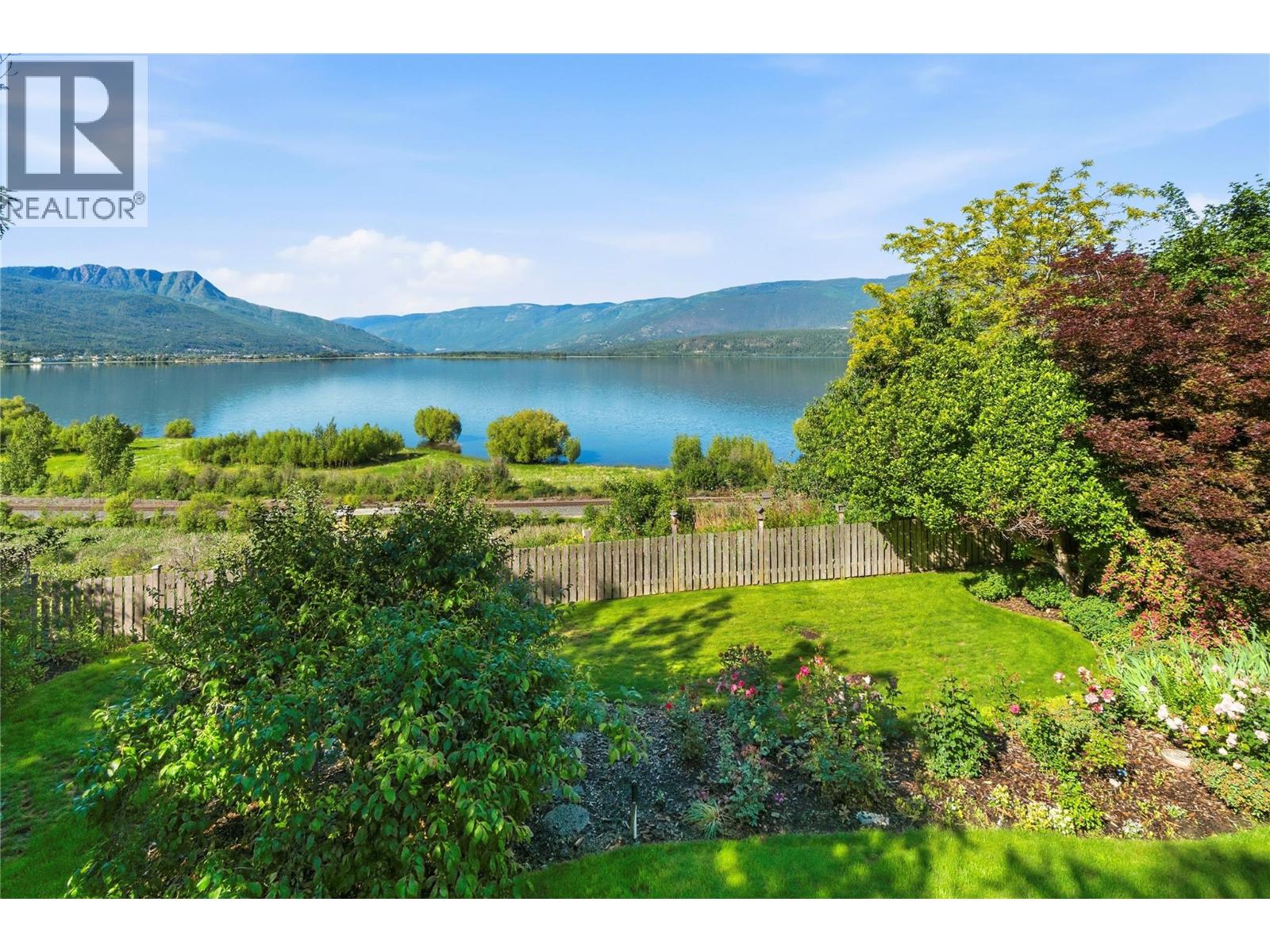 4551 13 Street NE, Salmon Arm, British Columbia  V1E 1E3 - Photo 5 - 10390922