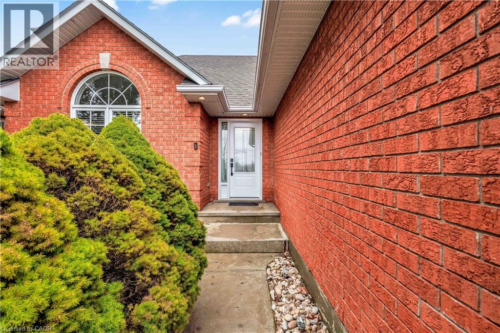 65 Thistlemoor Drive, Caledonia, Ontario  N3W 2K5 - Photo 4 - 40818336